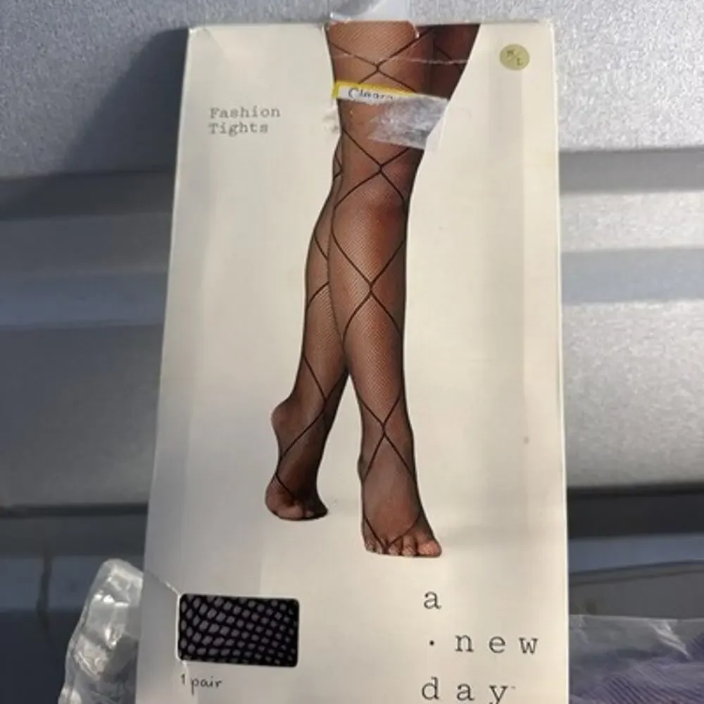 A New Day Fashion Tights Fishnet W/ Criss Cross Seam Women’s M/L